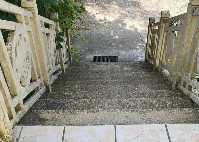 Maisonnette A Montélimar